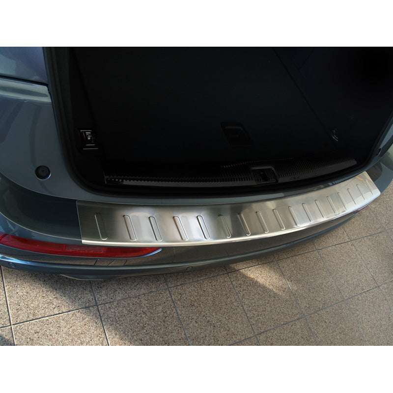 Avisa, Bagkofangerbeskytter, Rustfritstål, passer til Audi Q5 2008-2012 & 2012- 'Ribs'