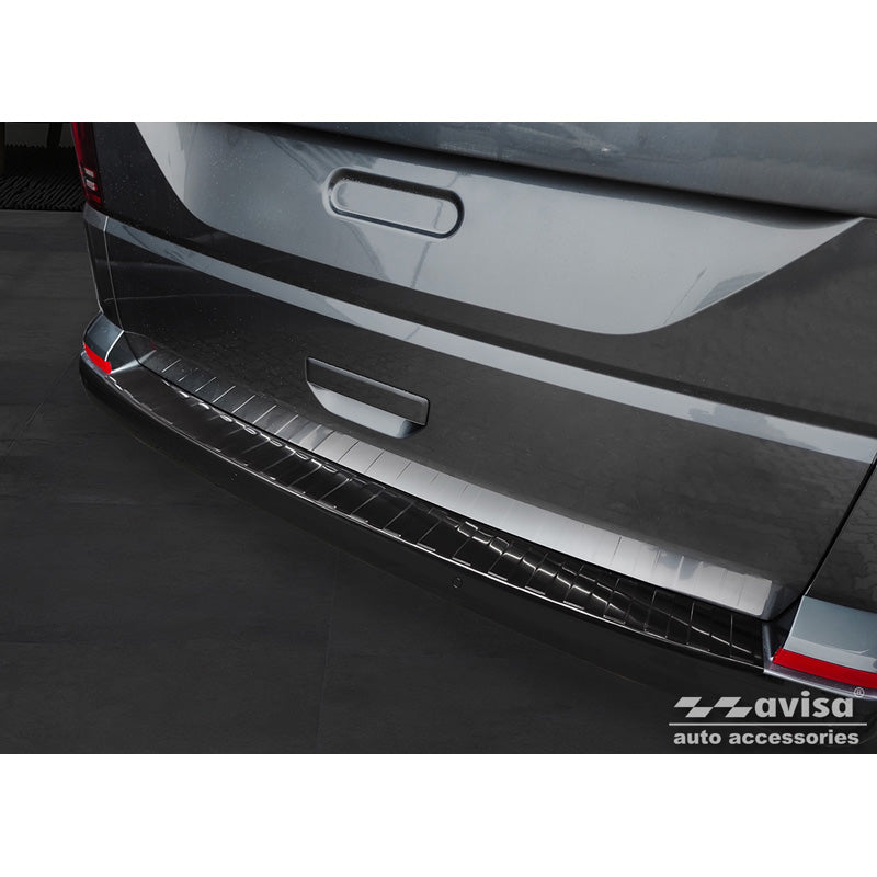 Avisa, Bagkofangerbeskytter, Sort, Rustfritstål, passer til Volkswagen Caravelle T6 2015- & FL 2019- (with rear hatch) 'Ribs'