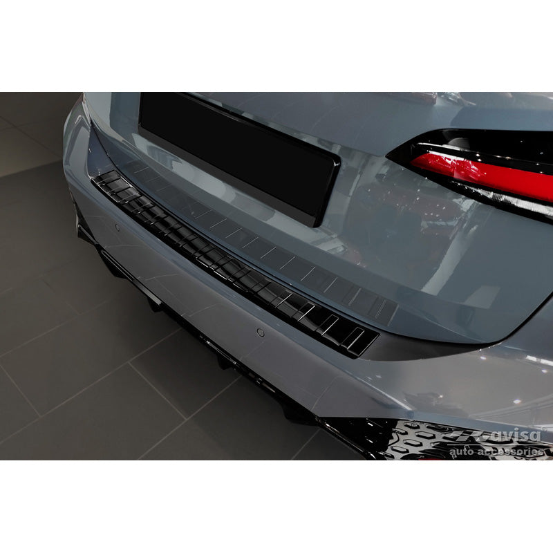 Avisa, Bagkofangerbeskytter, Blank Sort, Rustfritstål, passer til BMW 2-Series U06 Active Tourer M-Package 2021- 'Ribs'