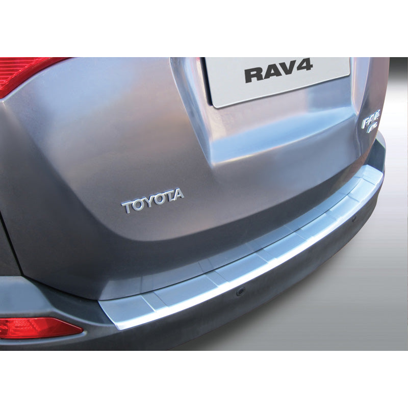 RGM, Bagkofangerbeskytter, ABS plastik, passer til Toyota RAV-4 4x4 2013-2016 Black
