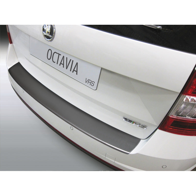 RGM, Bagkofangerbeskytter, ABS plastik, passer til Skoda Octavia III RS Kombi 2013-2017 Black
