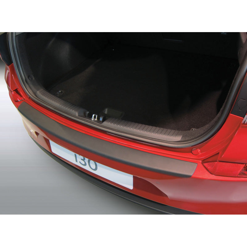 RGM, Bagkofangerbeskytter, ABS-plast, Sort, Passer til Hyundai i30/i30N HB 5 døre (2017-2020)