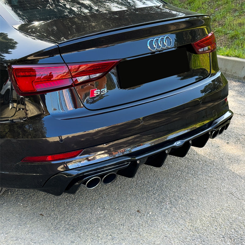 OneWay, Bagkofanger diffusor, Glossy sort, Passer til Audi S3 Sedan 8V Facelift (2016-2020)